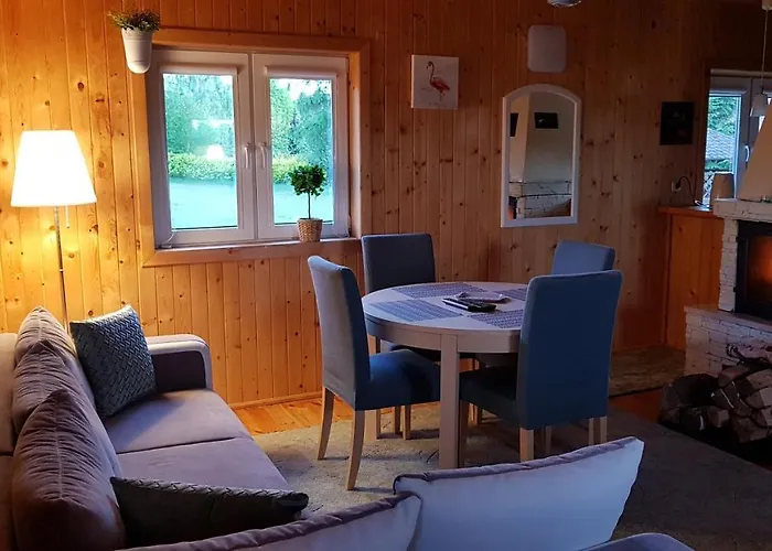 Zacisze Lesne בית נופש Lampa